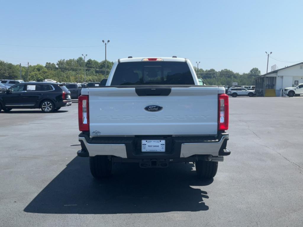 new 2024 Ford F-350 car, priced at $61,560