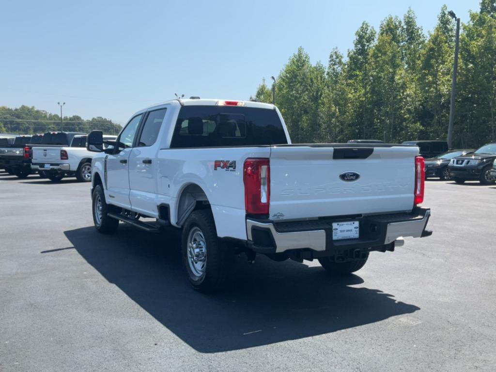 new 2024 Ford F-350 car, priced at $61,560