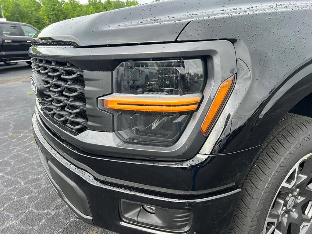 new 2025 Ford F-150 car, priced at $45,558