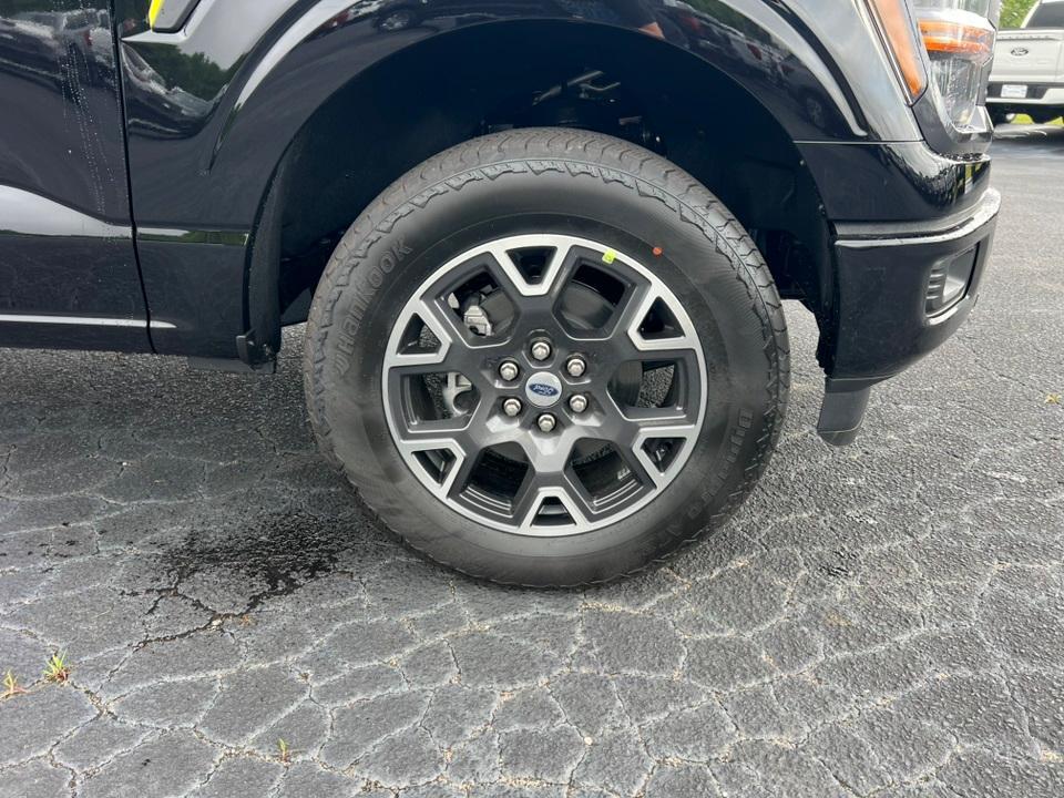 new 2025 Ford F-150 car, priced at $44,740
