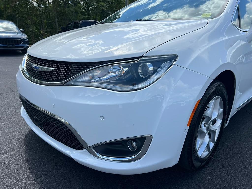 used 2020 Chrysler Pacifica car, priced at $25,499