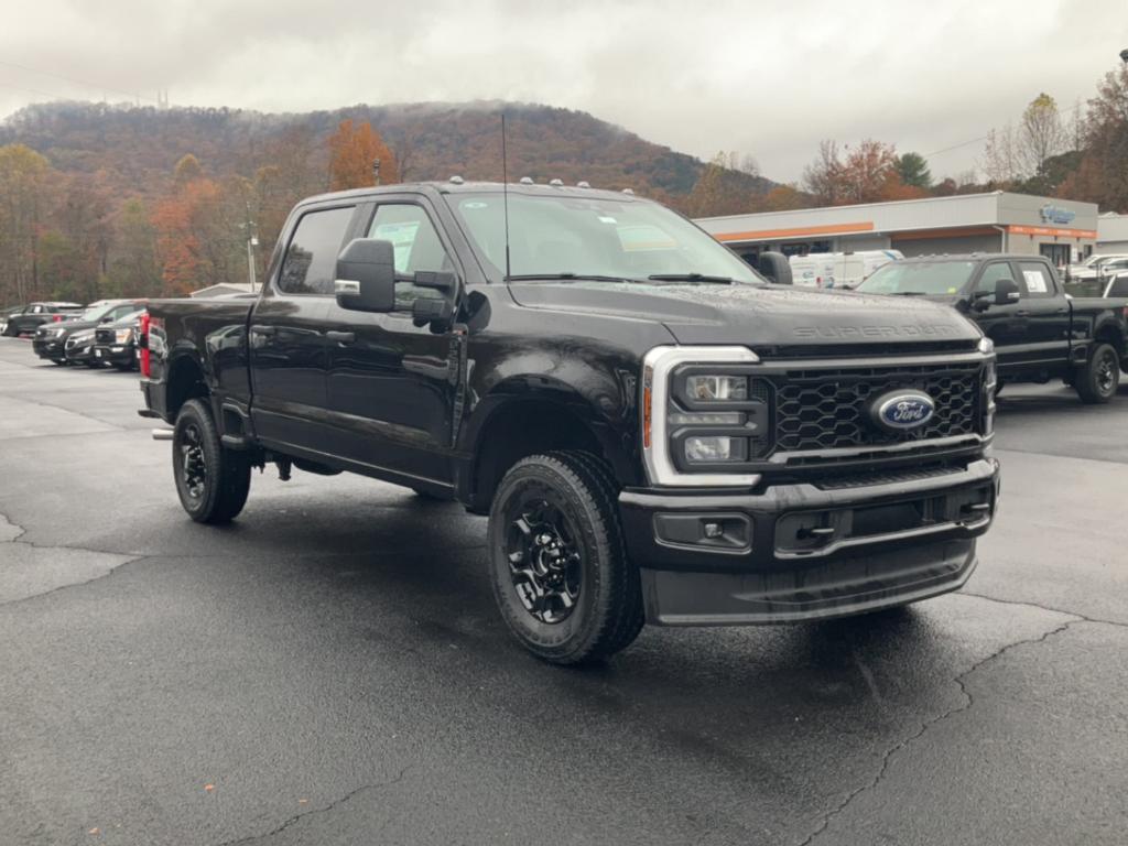 new 2024 Ford F-250 car, priced at $55,245