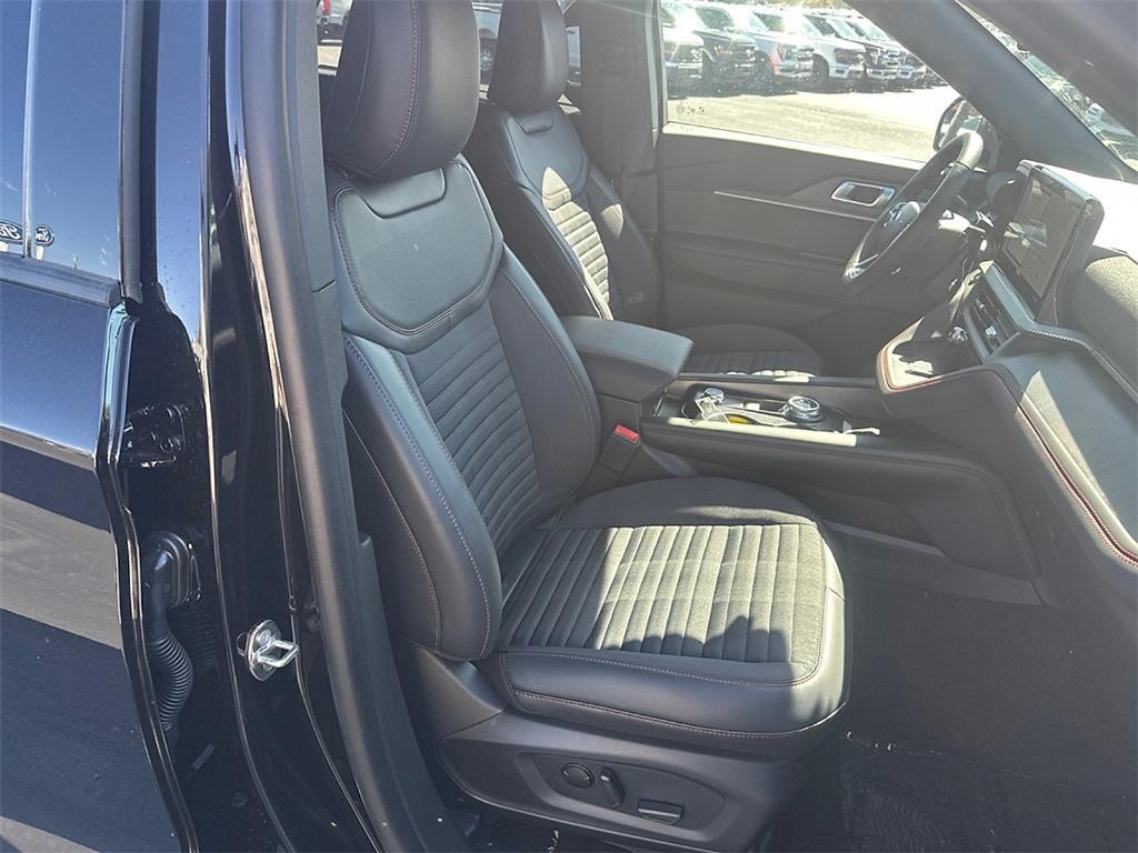 new 2025 Ford Explorer car, priced at $44,430