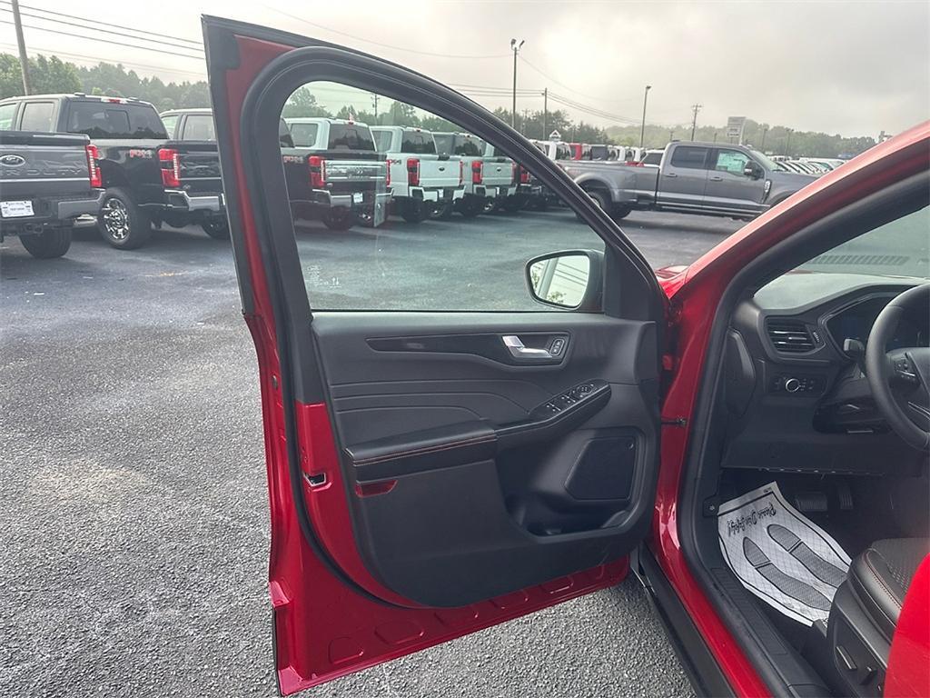 new 2025 Ford Escape car, priced at $25,840