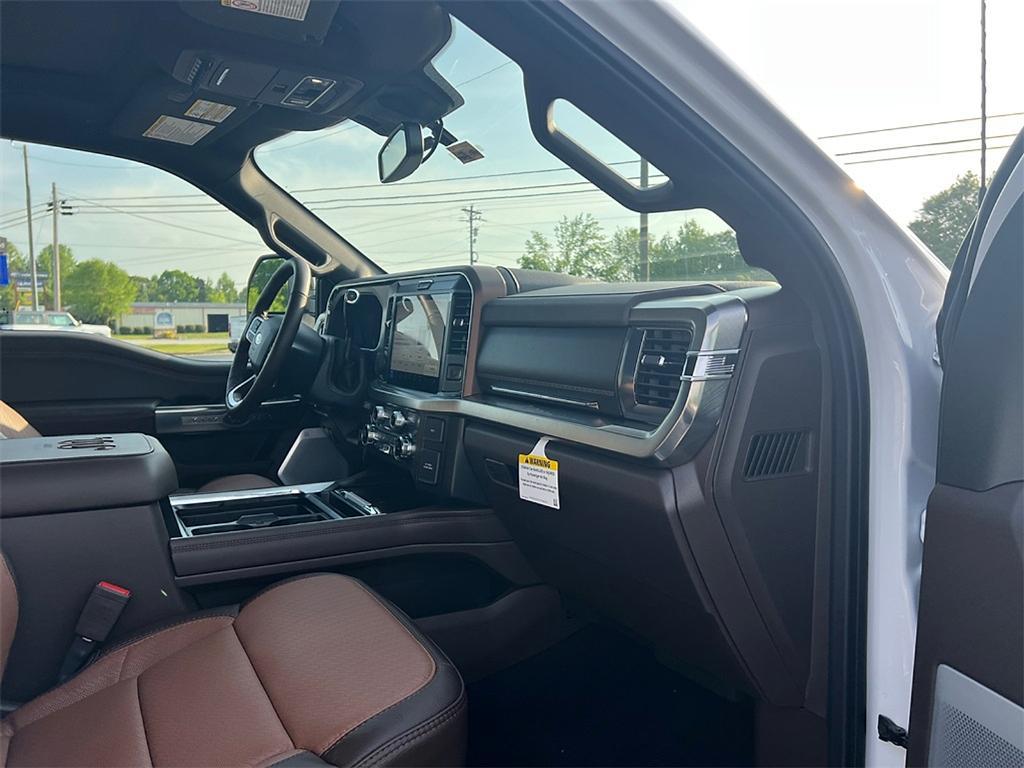 new 2025 Ford F-250 car, priced at $91,555
