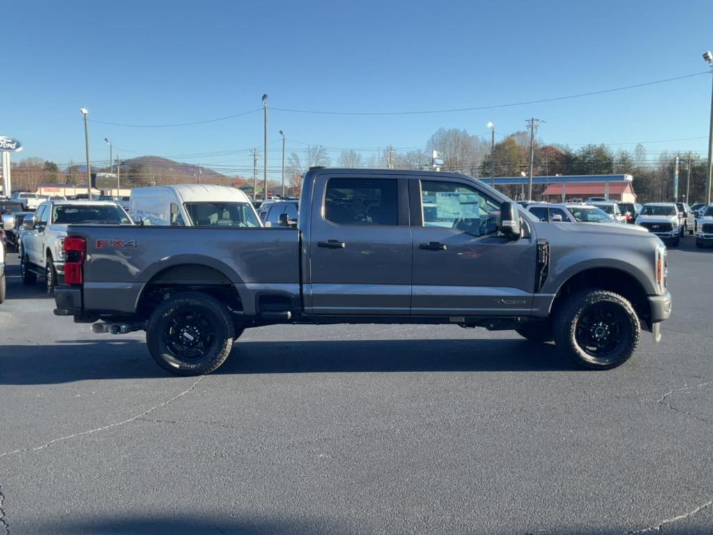 new 2024 Ford F-250 car, priced at $65,165