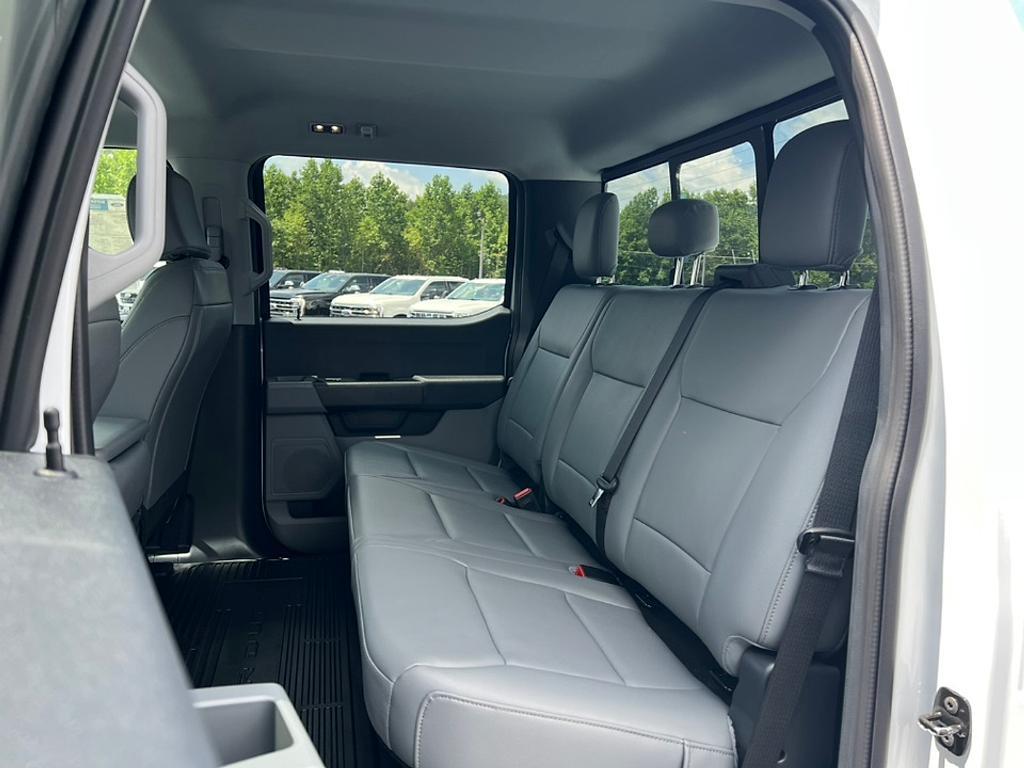 new 2025 Ford F-250 car, priced at $51,880