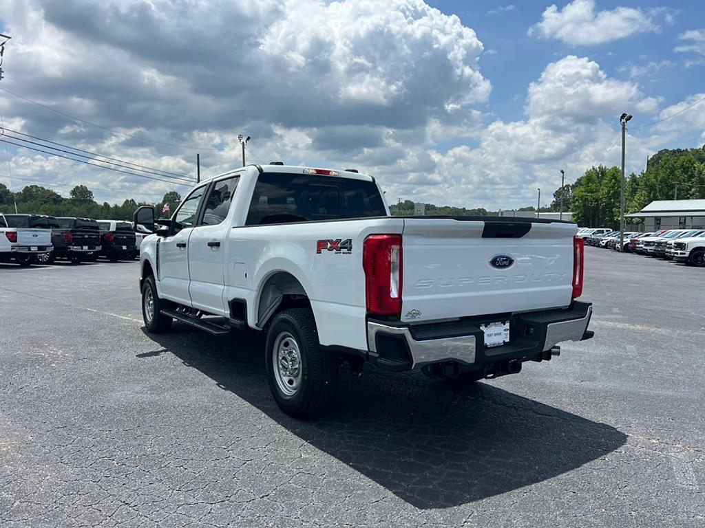 new 2025 Ford F-250 car, priced at $51,880