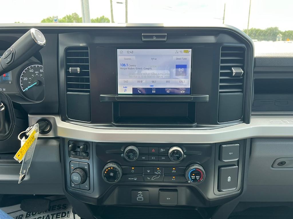 new 2025 Ford F-250 car, priced at $51,880