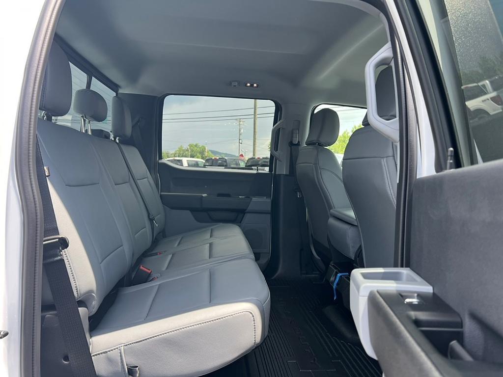new 2025 Ford F-250 car, priced at $51,880