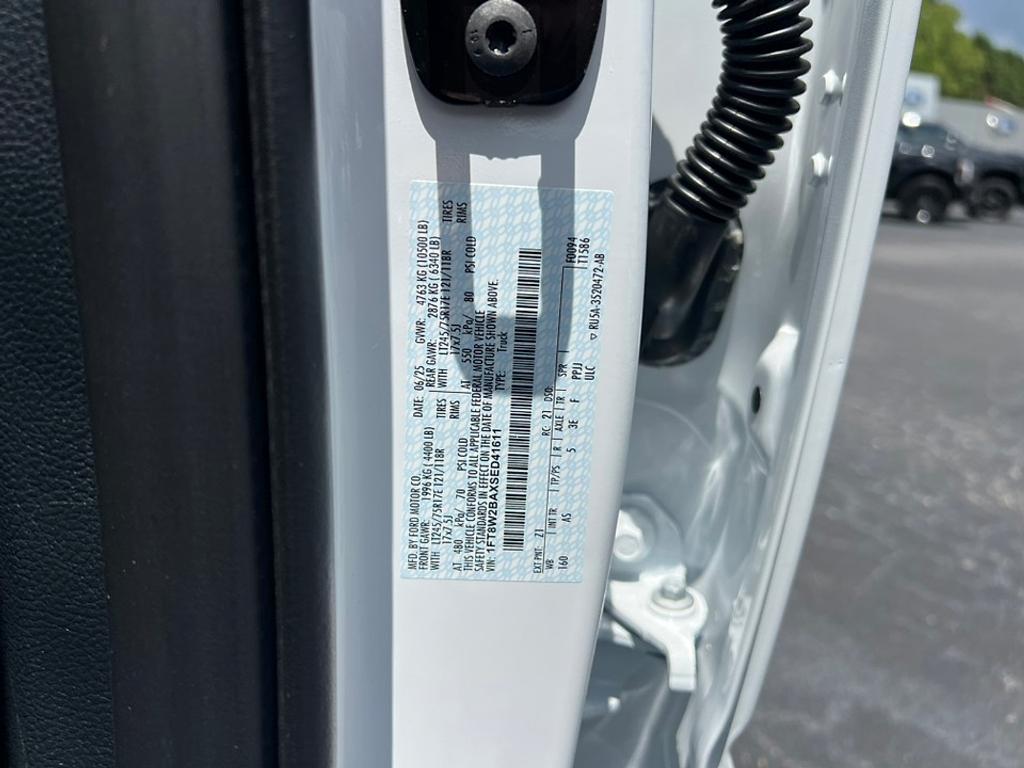 new 2025 Ford F-250 car, priced at $51,880
