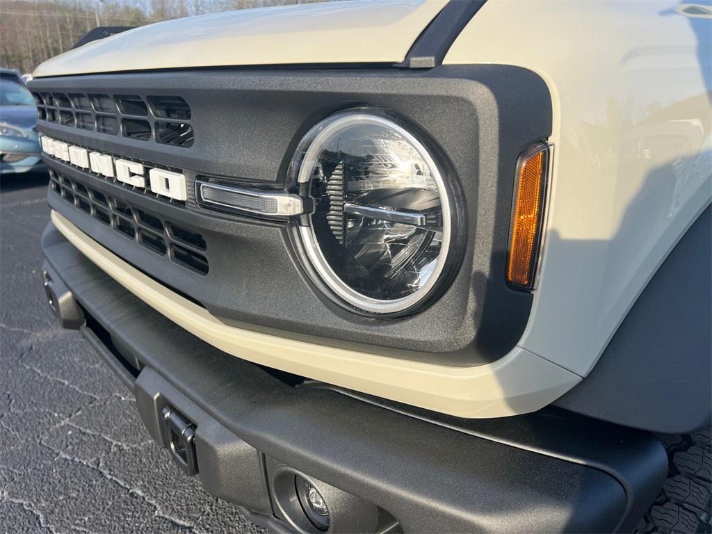 new 2025 Ford Bronco car, priced at $53,613
