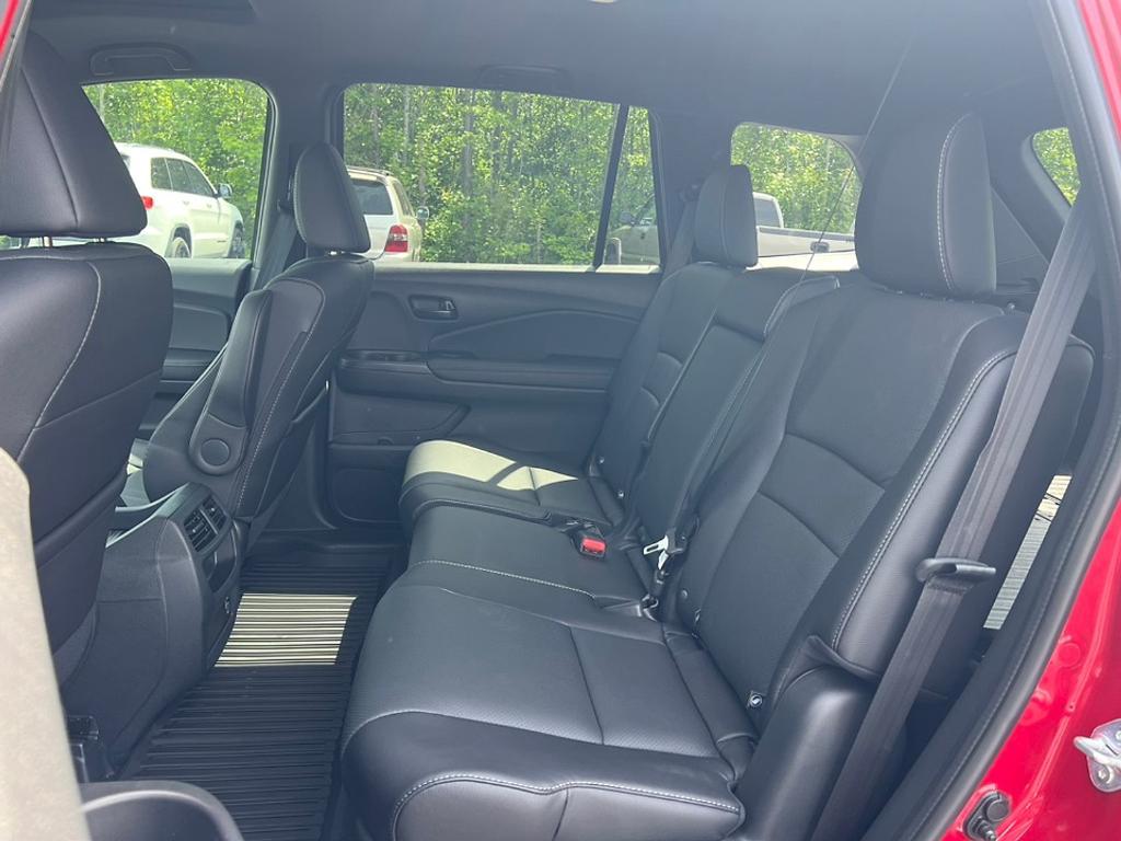 used 2022 Honda Passport car, priced at $31,125
