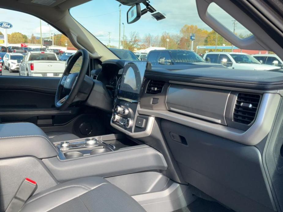 new 2024 Ford Expedition car, priced at $61,110