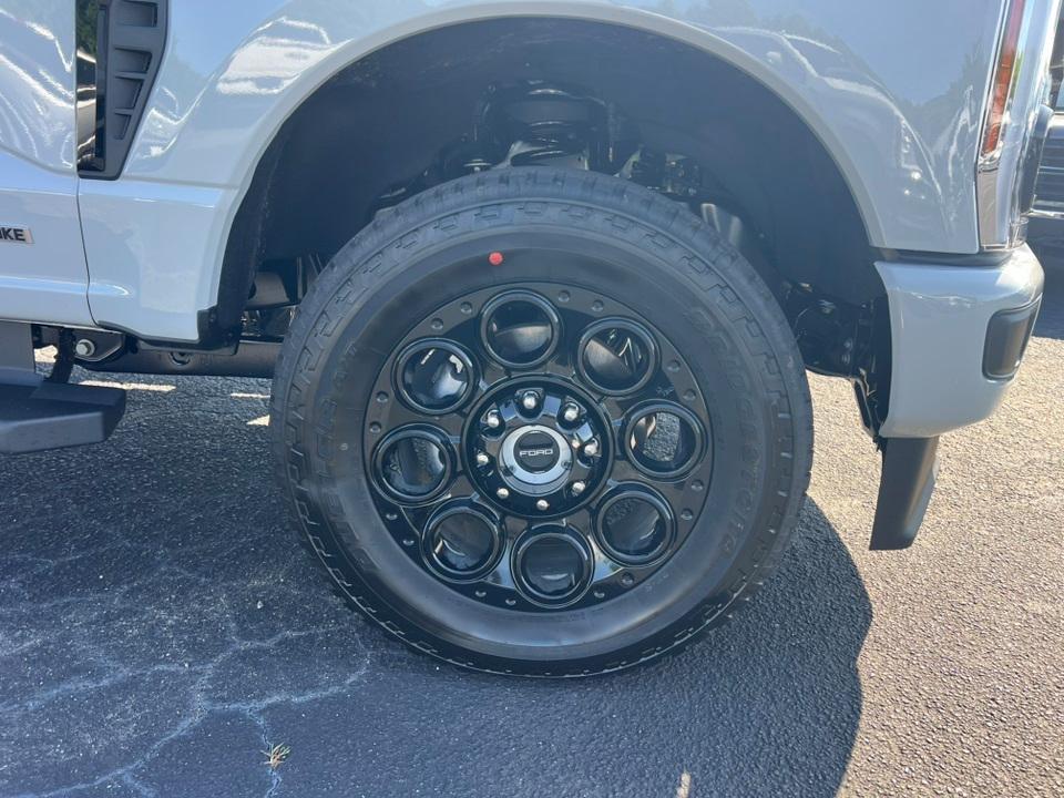new 2025 Ford F-250 car, priced at $78,595