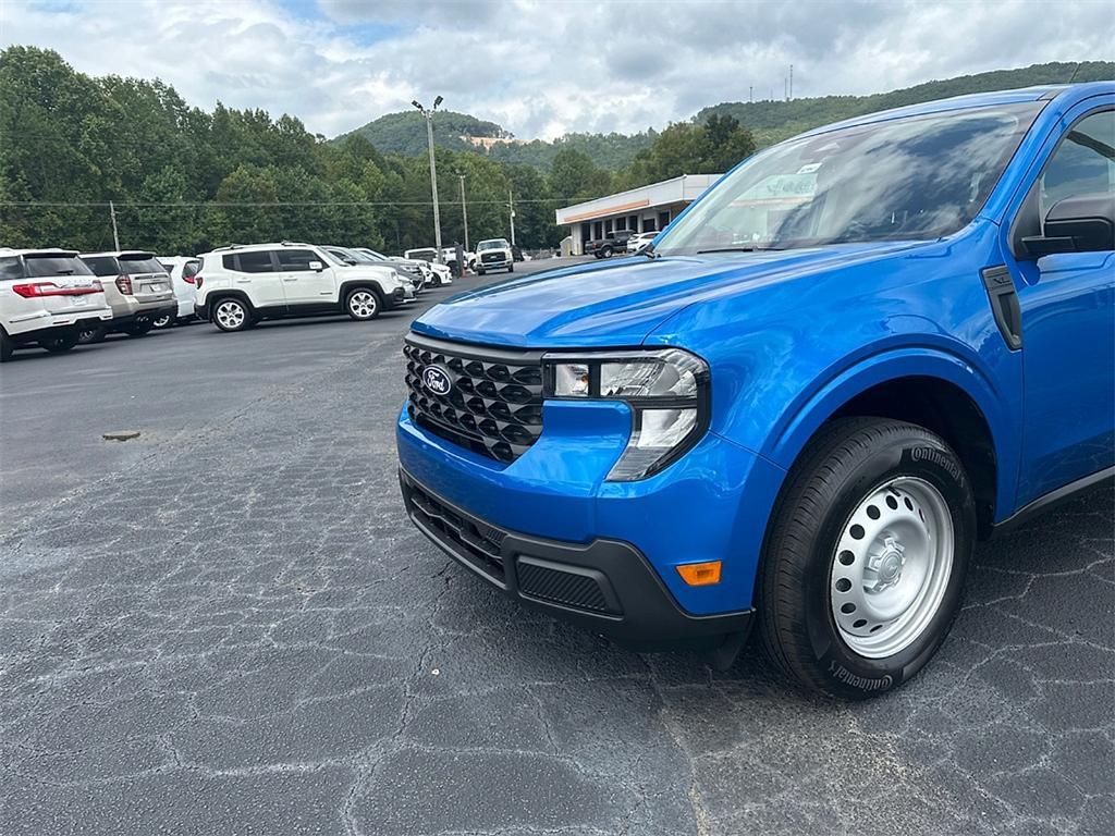 new 2025 Ford Maverick car, priced at $28,440