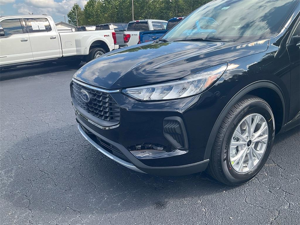 new 2025 Ford Escape car, priced at $23,010