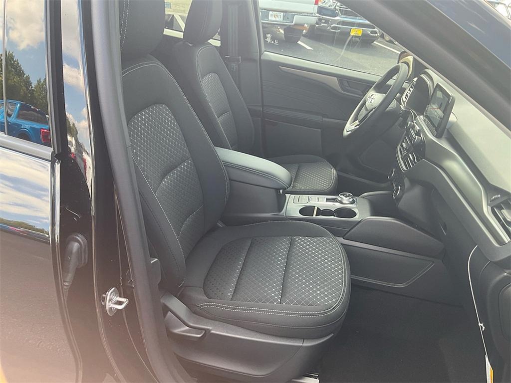 new 2025 Ford Escape car, priced at $23,010