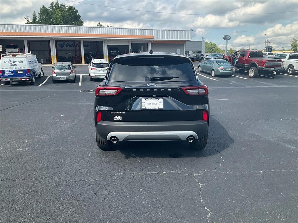new 2025 Ford Escape car, priced at $23,010