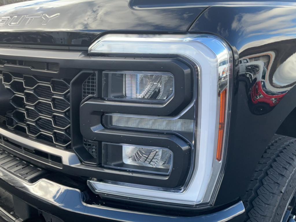 new 2024 Ford F-250 car, priced at $65,165