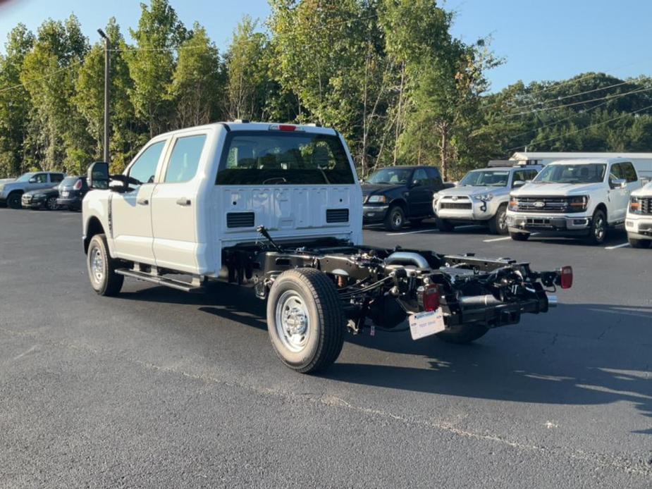 new 2024 Ford F-250 car, priced at $49,070