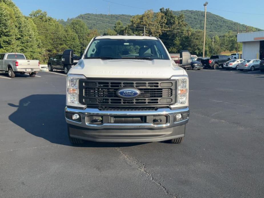 new 2024 Ford F-250 car, priced at $49,070