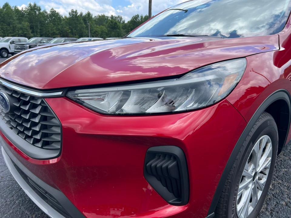 new 2025 Ford Escape car, priced at $24,320