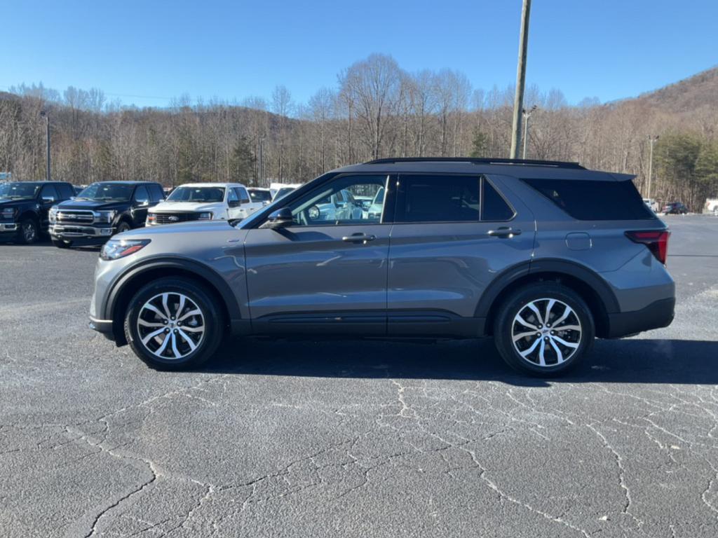 new 2025 Ford Explorer car, priced at $43,770