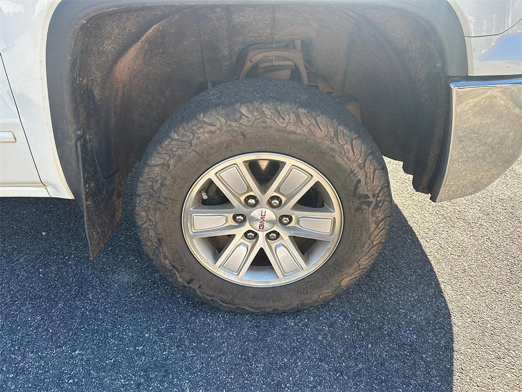 used 2018 GMC Sierra 1500 car, priced at $15,392