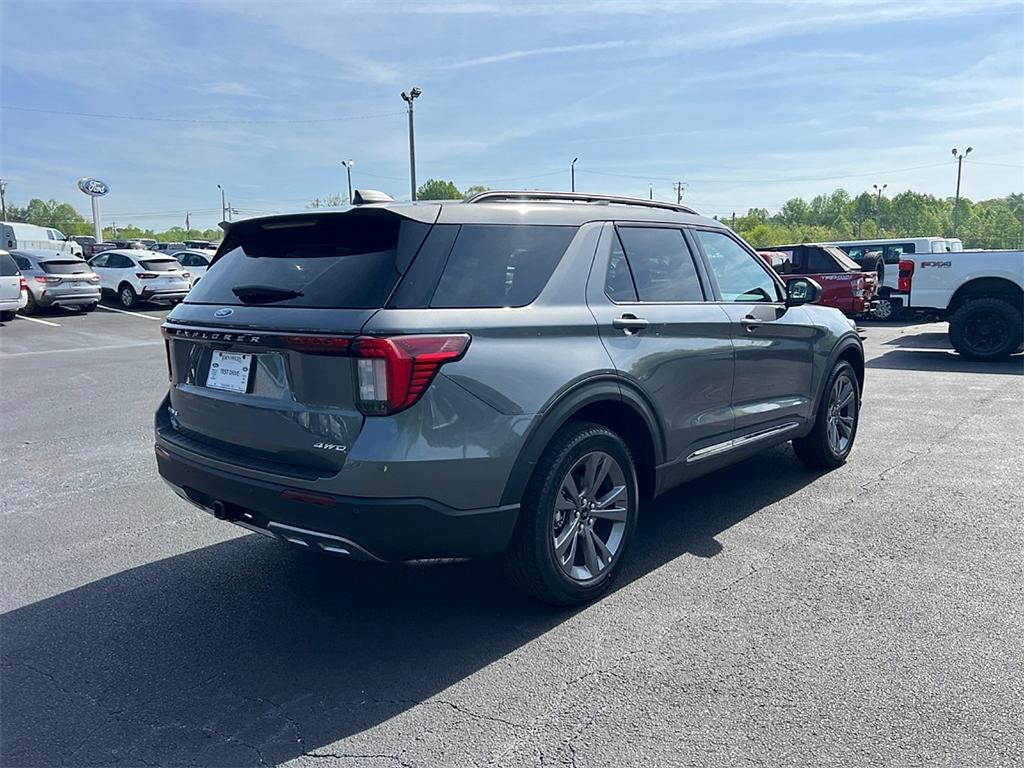 new 2025 Ford Explorer car, priced at $45,081