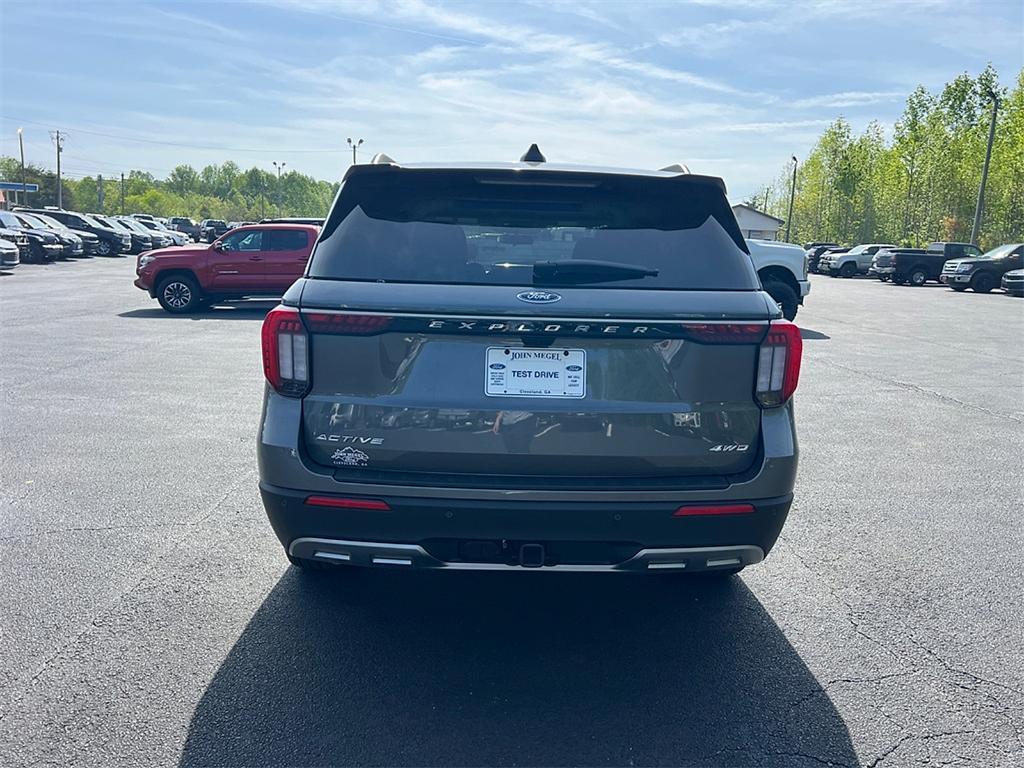 new 2025 Ford Explorer car, priced at $45,081