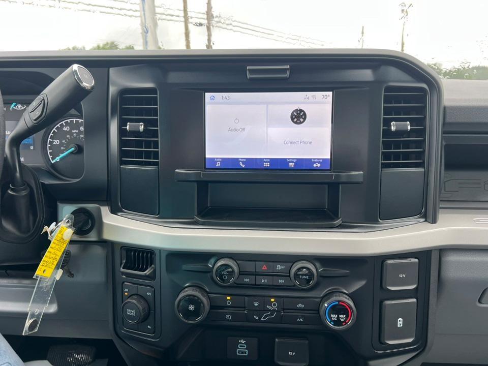 new 2025 Ford F-250 car, priced at $61,625