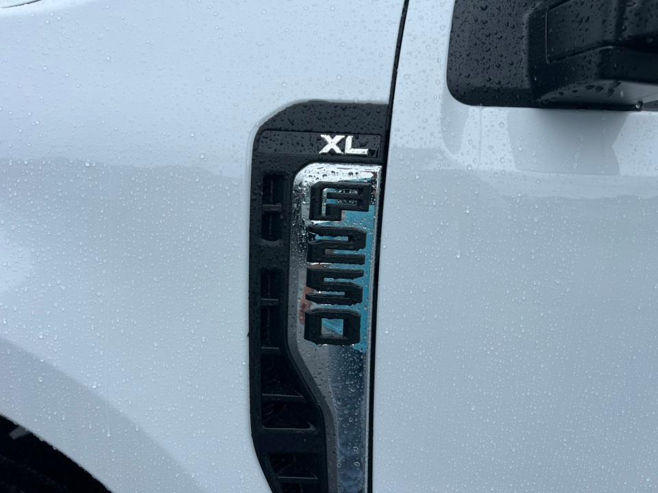 new 2025 Ford F-250 car, priced at $61,625