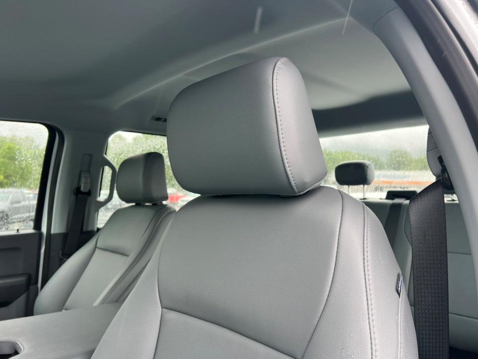 new 2025 Ford F-250 car, priced at $61,625