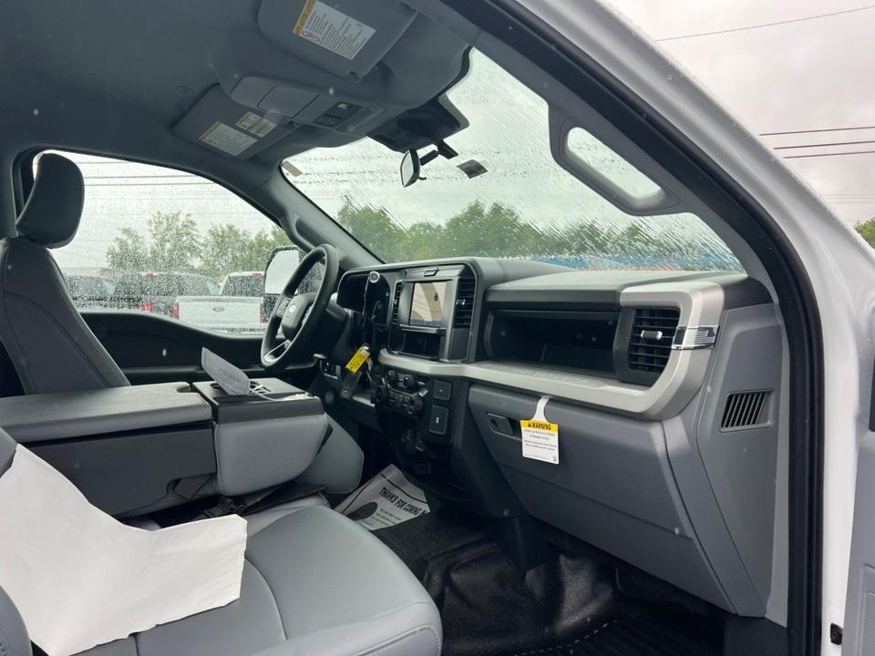 new 2025 Ford F-250 car, priced at $61,625
