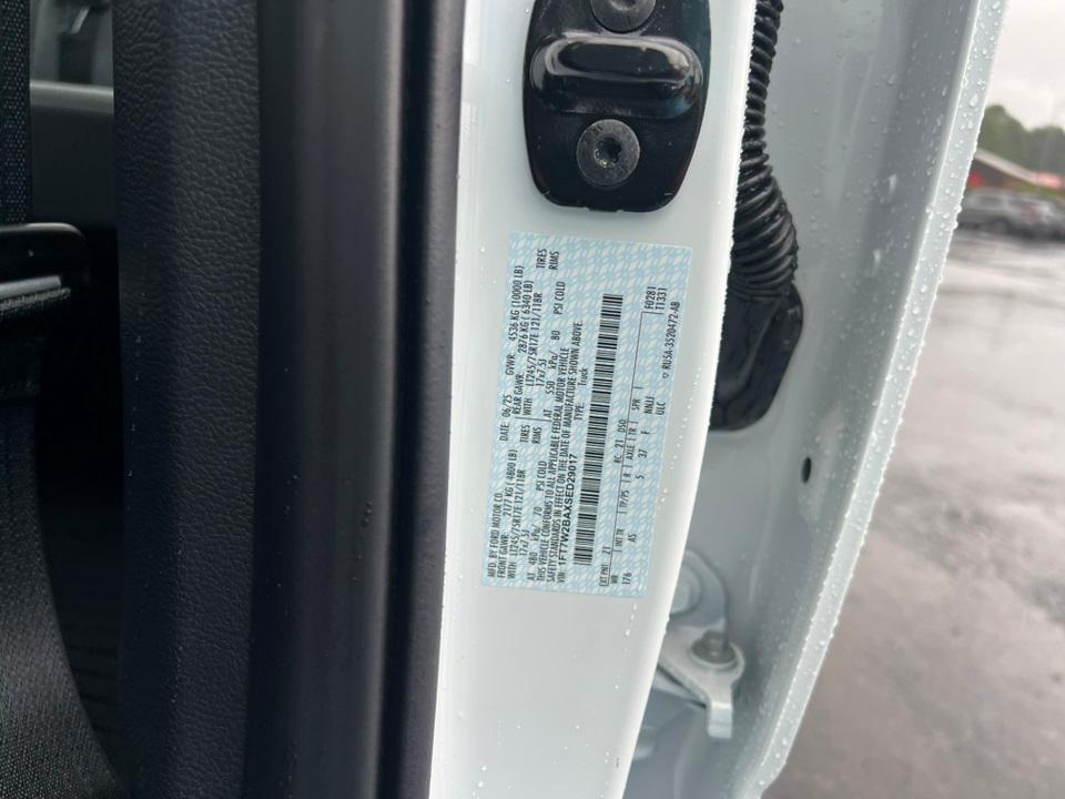new 2025 Ford F-250 car, priced at $61,625