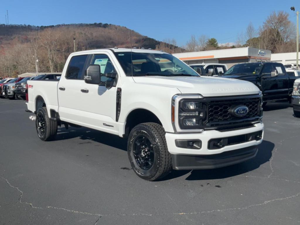 new 2024 Ford F-250 car, priced at $65,165