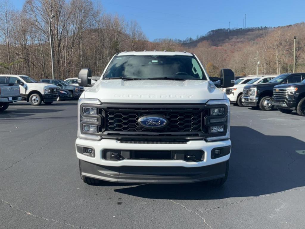 new 2024 Ford F-250 car, priced at $65,165