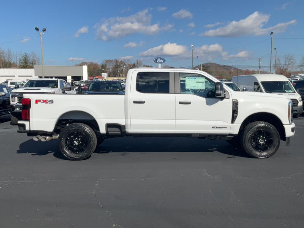 new 2024 Ford F-250 car, priced at $65,165