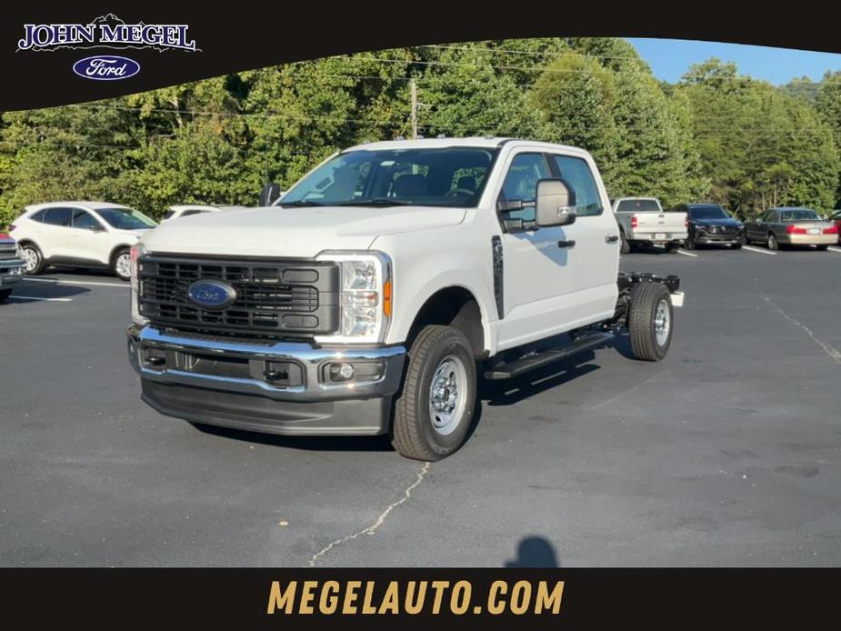 new 2024 Ford F-250 car, priced at $49,070