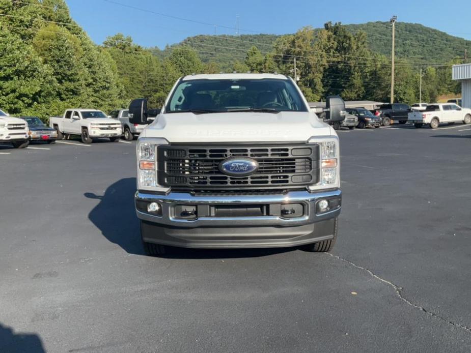 new 2024 Ford F-250 car, priced at $49,070