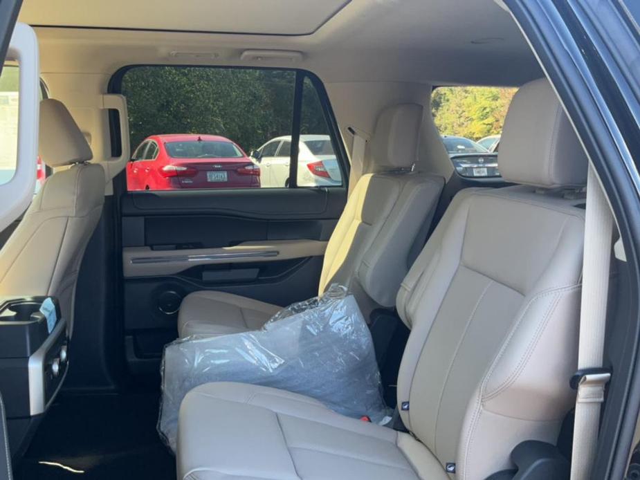 new 2024 Ford Expedition Max car, priced at $63,010