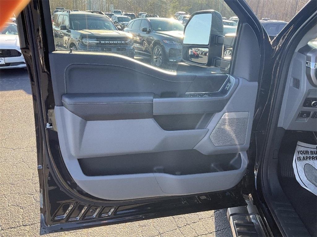new 2025 Ford F-150 car, priced at $58,325
