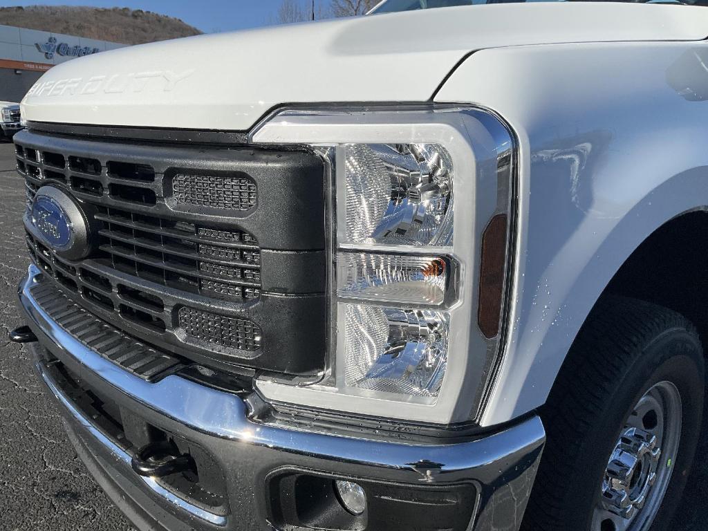 new 2025 Ford F-250 car, priced at $69,465