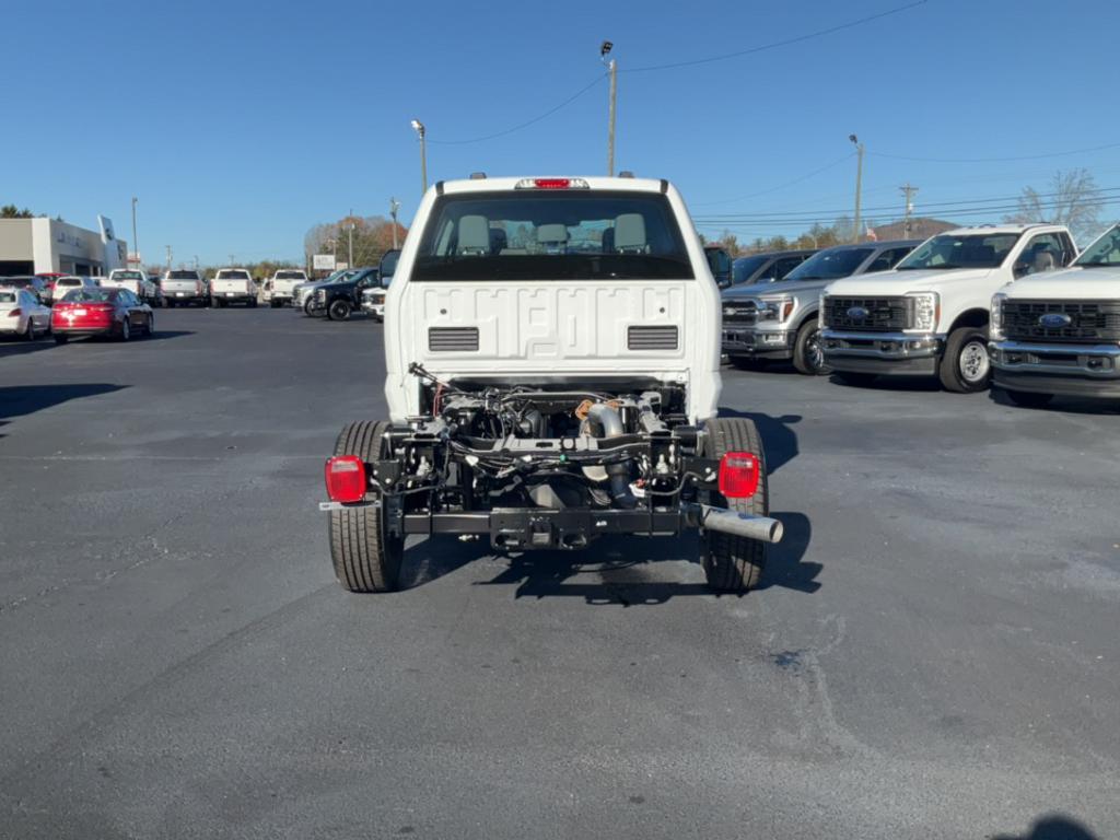 new 2024 Ford F-250 car, priced at $47,570