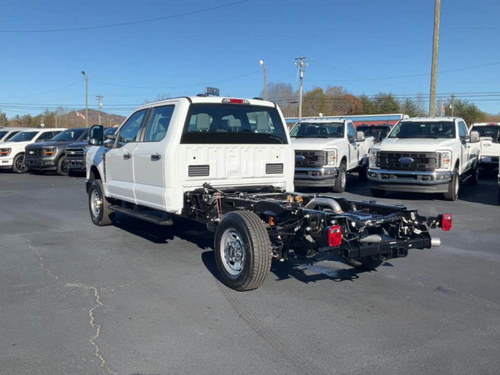 new 2024 Ford F-250 car, priced at $47,570