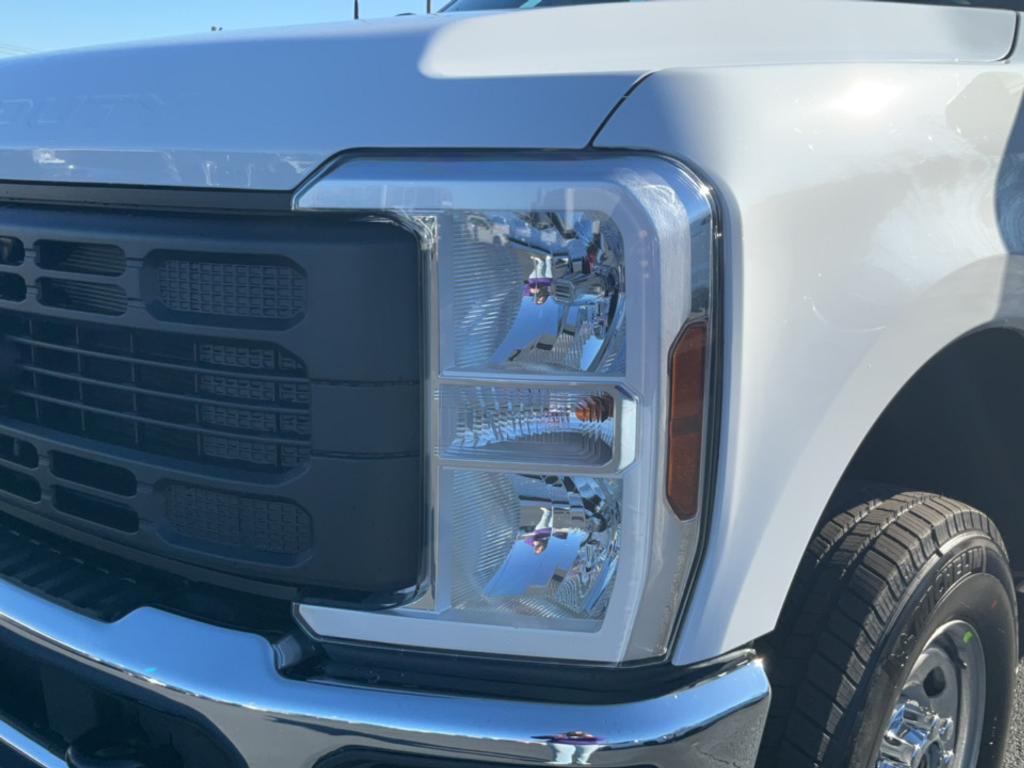 new 2024 Ford F-250 car, priced at $47,570