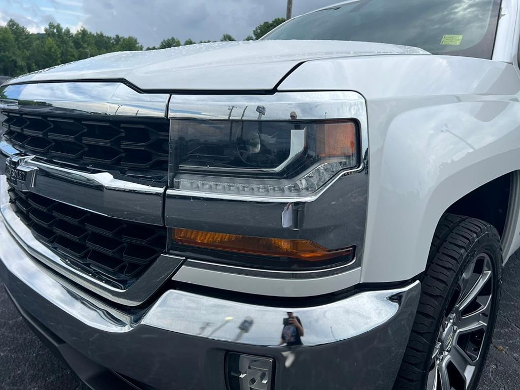used 2018 Chevrolet Silverado 1500 car, priced at $25,998