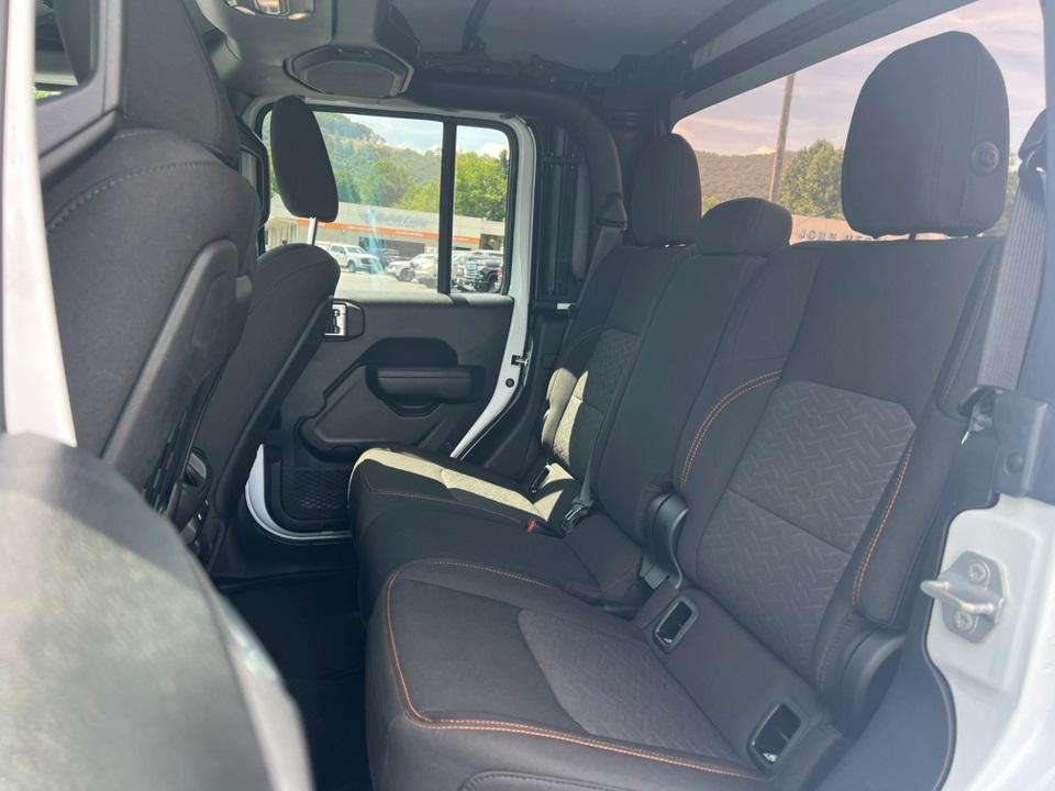 used 2023 Jeep Gladiator car, priced at $41,322
