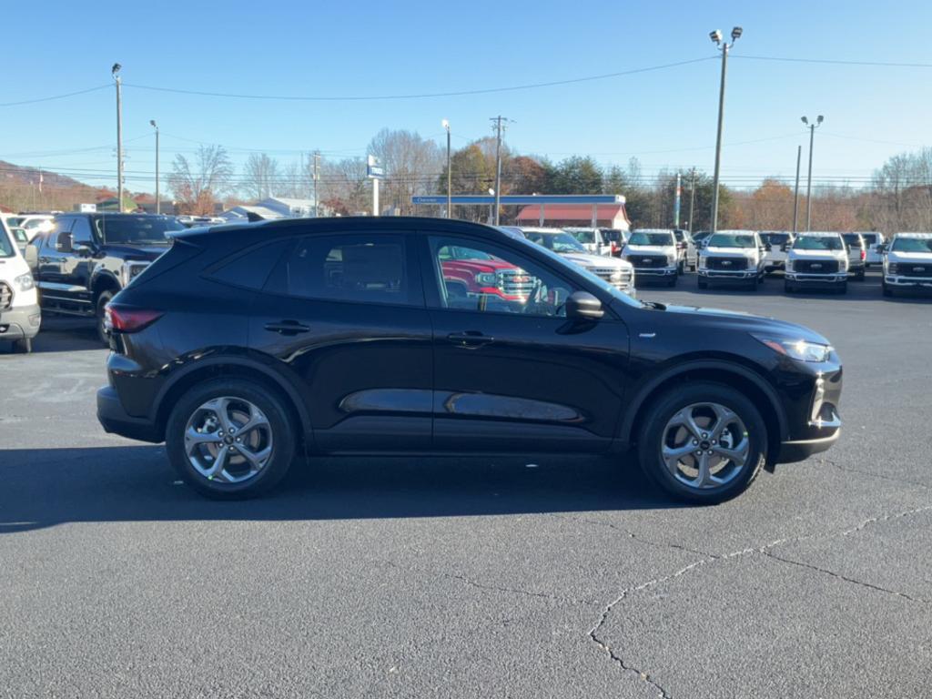 new 2025 Ford Escape car, priced at $31,475